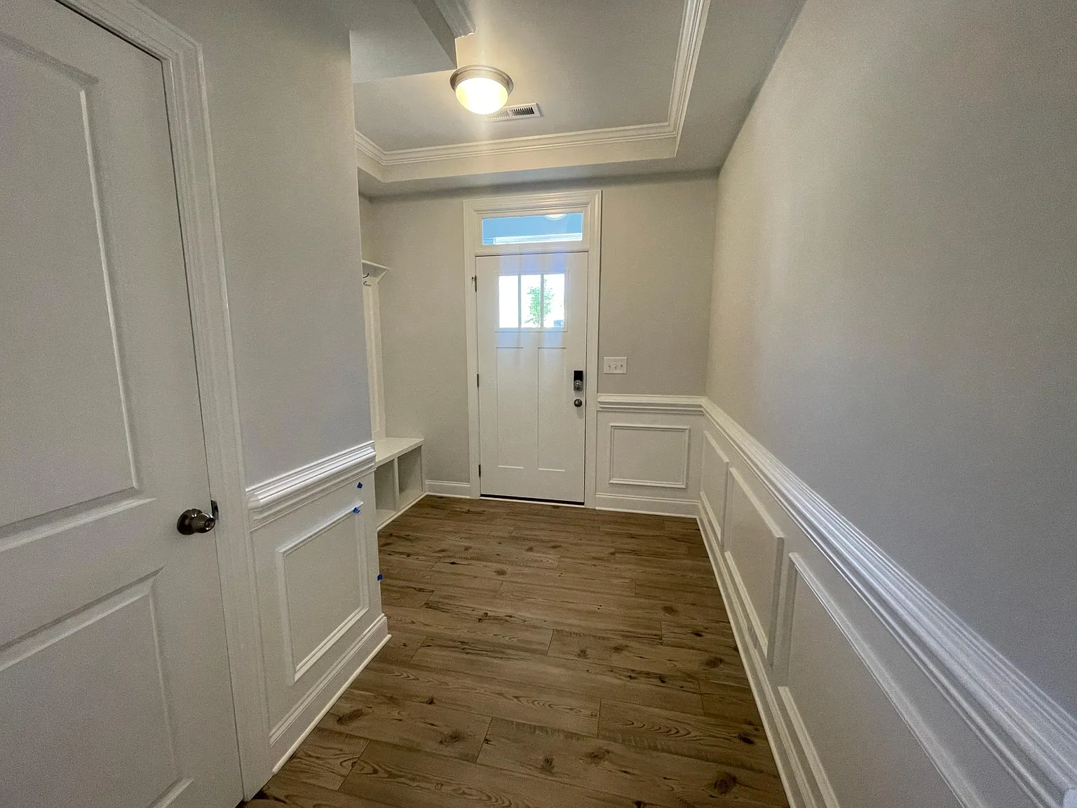 3 bed, 2.5 bath, 1817 sqft, $2,300 — Photo 3