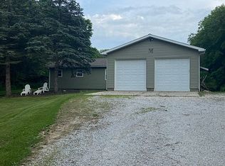 2190 W 68th St, Newaygo, MI 49337