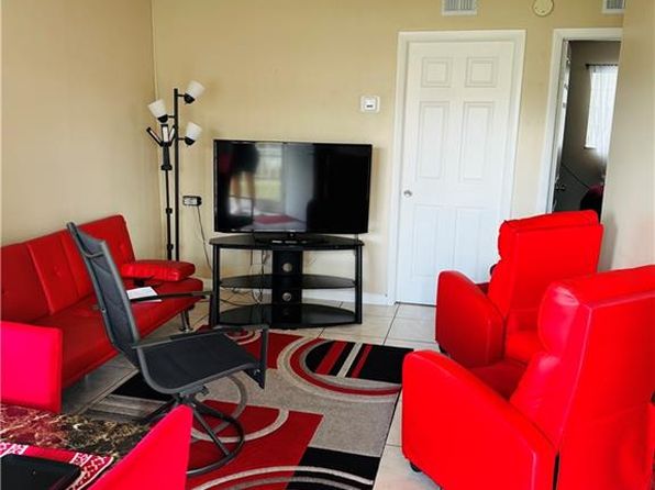 3325 Airport RD N #R6, NAPLES, FL 34105