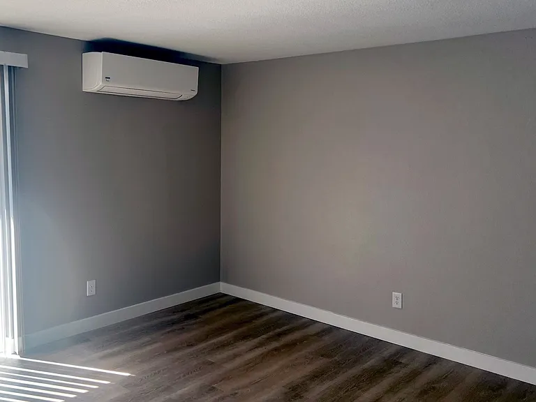 706 Browning Ave S #6 — Photo 8