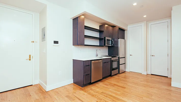 Rented by Nooklyn NYC LLC | media 28