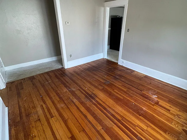 Willow St — Photo 13