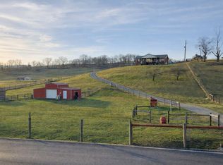 108 Meredith Ln, Tazewell, VA 24651