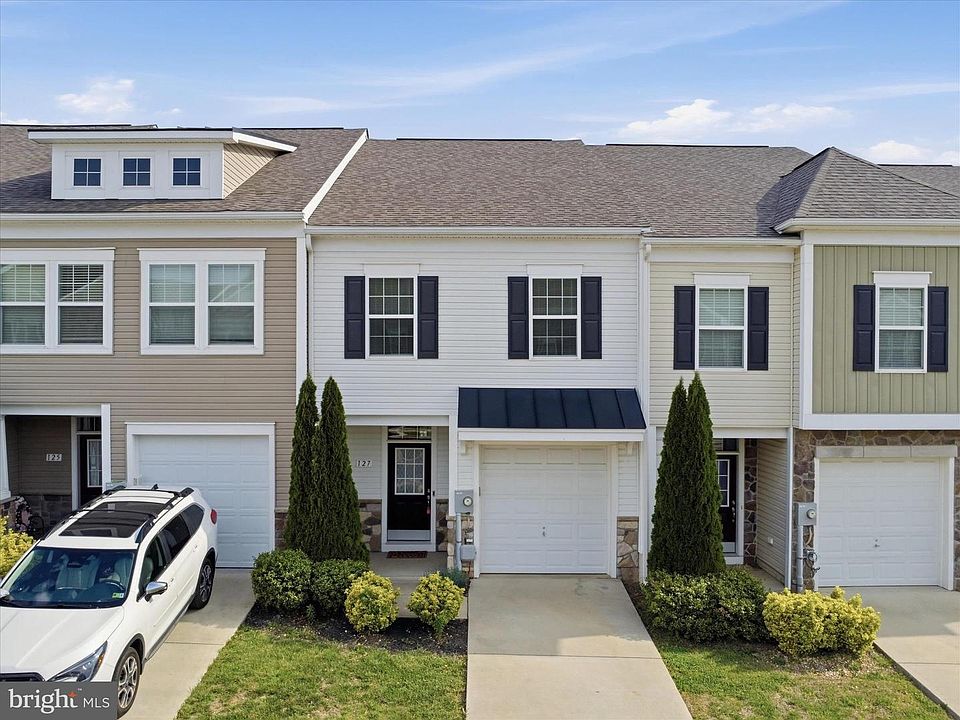 1st image of 127 Oflannery Ct