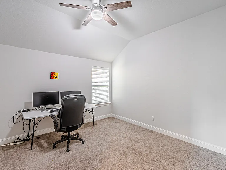 5317 Squeezepenny Ln — Photo 9