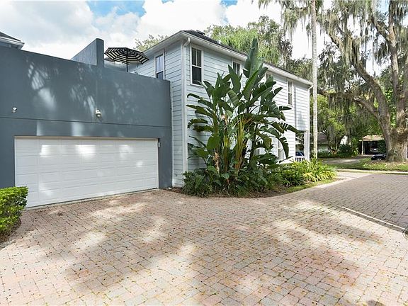 5th image of 814 N Westmoreland Dr