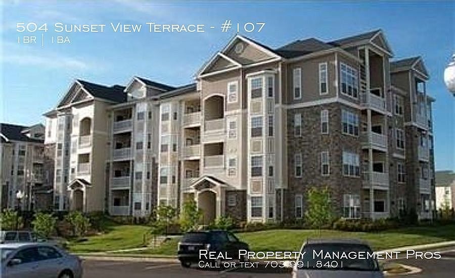 Exterior / Ground Floor Unit