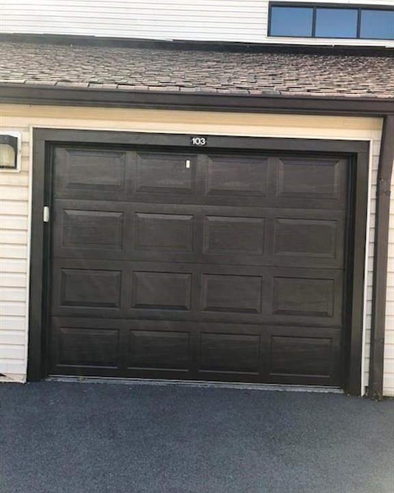 2nd image of 103 Old Meadow Dr