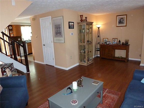 5th image of 4930 Finnegan Ct
