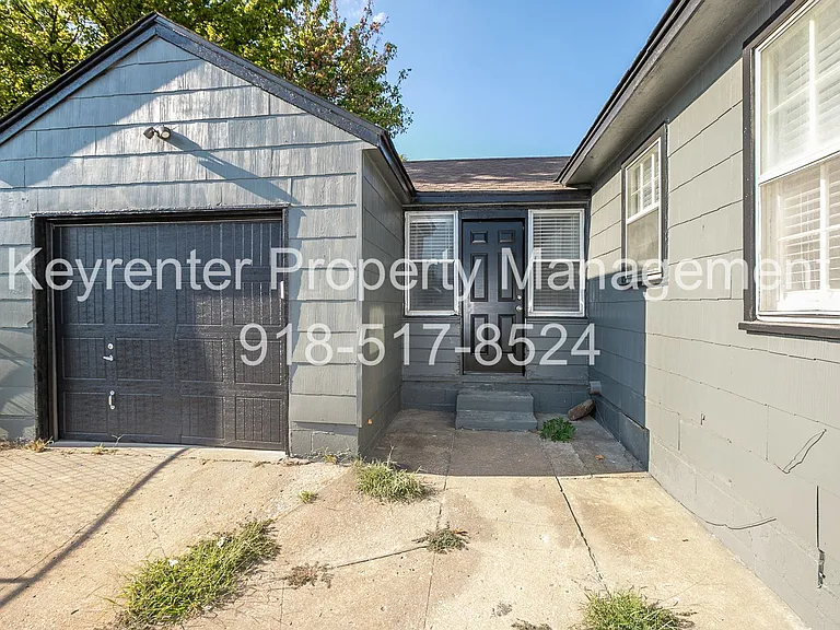 1502 N Columbia Ave — Photo 33
