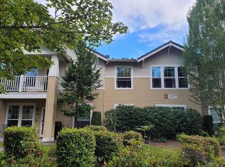 22609 NE Alder Crest Dr UNIT 201, Redmond, WA 98053