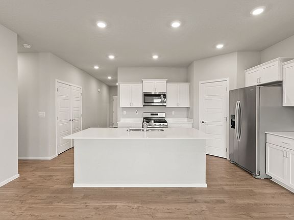 4th image of 5424 E Bridgeport Ct