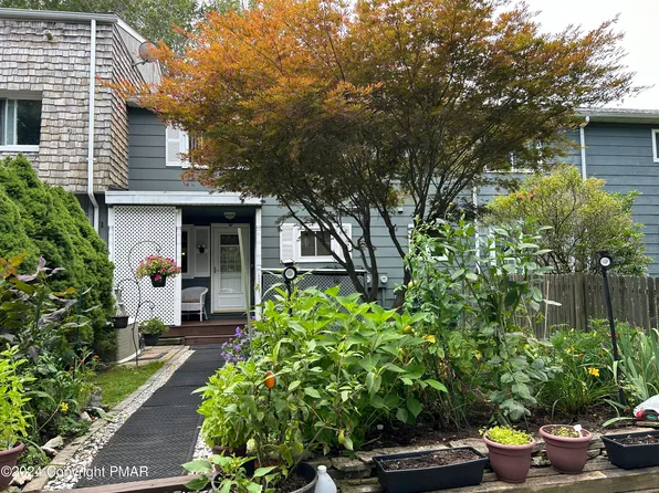 113 Fairway Dr, Tobyhanna, PA 18466
