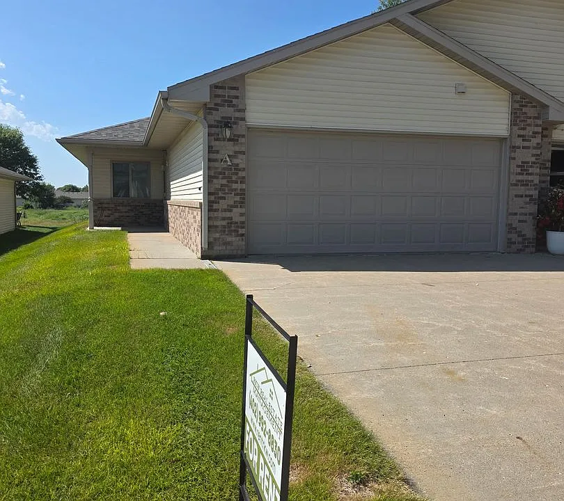 309 N 32nd St
