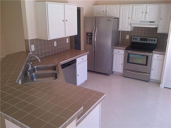 5th image of 16087 E Burns Dr
