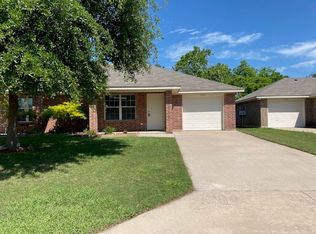 408 Tinker Trl, Burleson, TX 76028