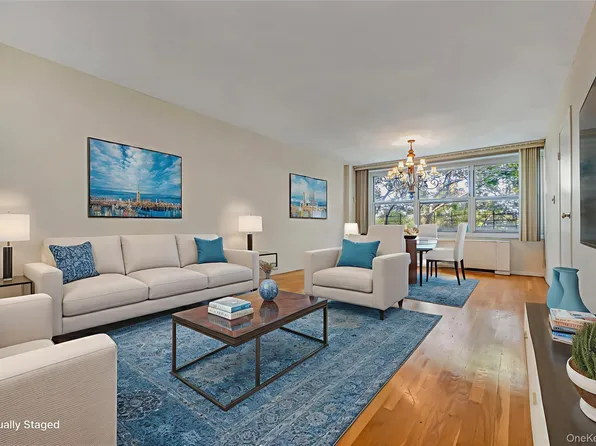 211-10 18th Avenue #4G, Bayside, NY 11360