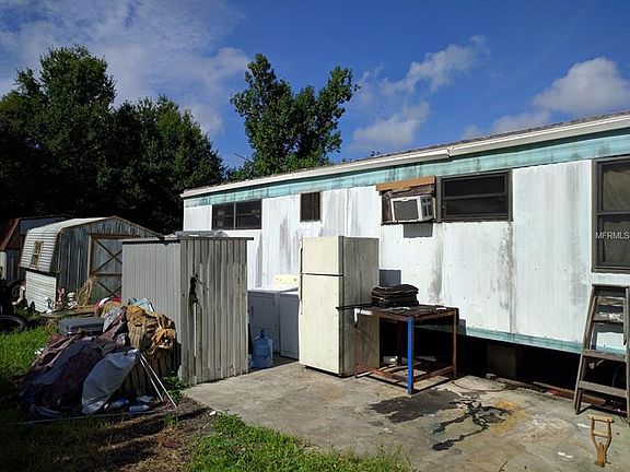 4th image of 1122 Shawnee Dr
