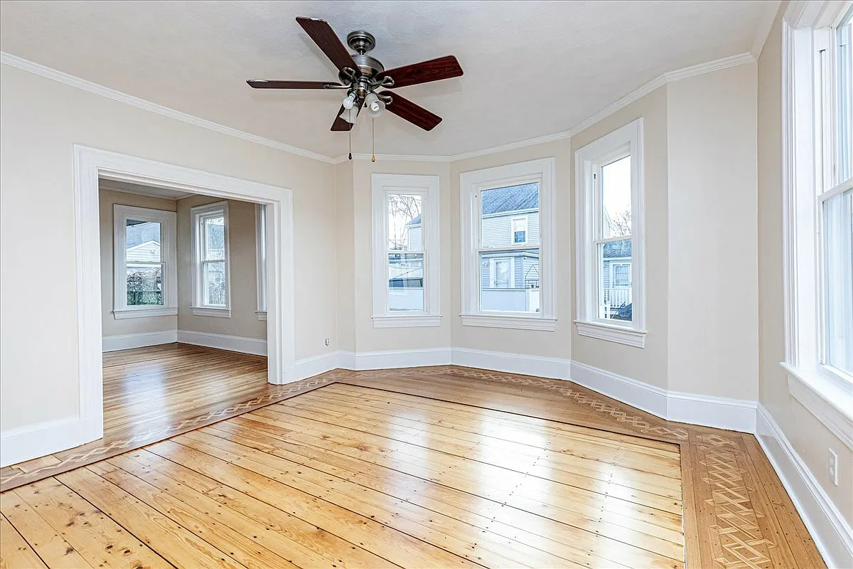 7 Lapham St, Medford, MA — Photo 2