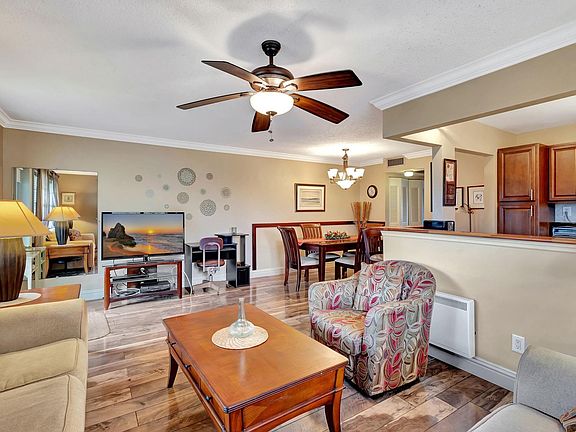 4th image of 109 Dorchester #109