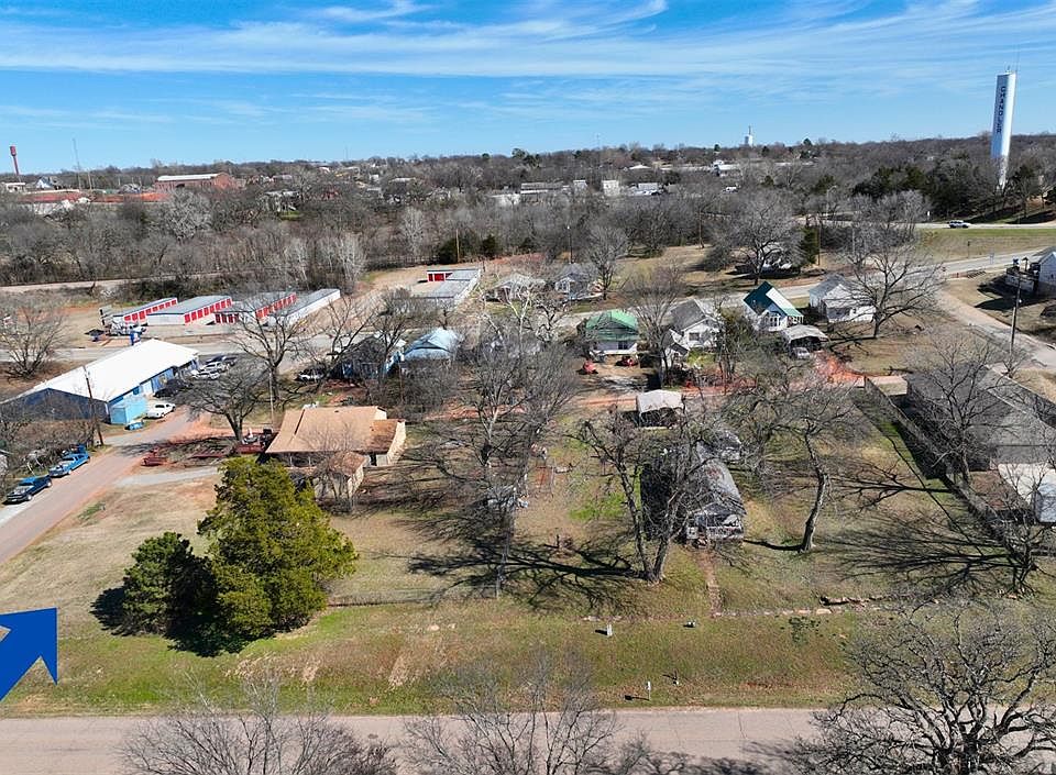 2nd image of 115 W 3rd St Lot 13-21