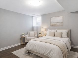 49 Barwood Cres, Kitchener, ON N2E 1T9