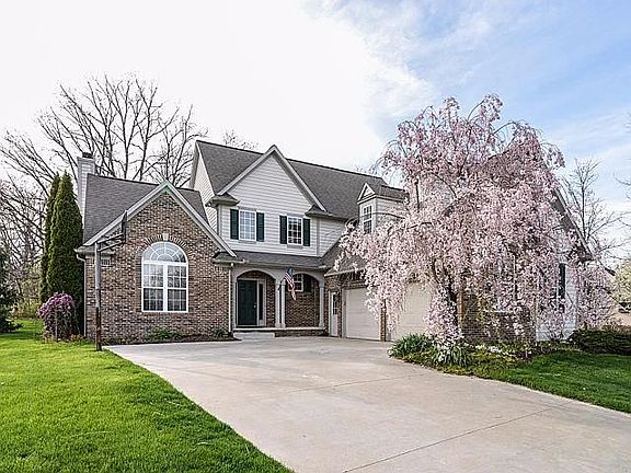 2nd image of 642 Pembroke Dr