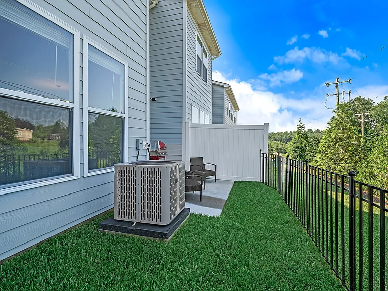 74 Creekview Rd — Photo 47