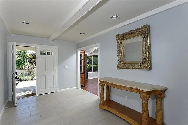 4 bed, 2880 sqft, $11,950 — Photo 4