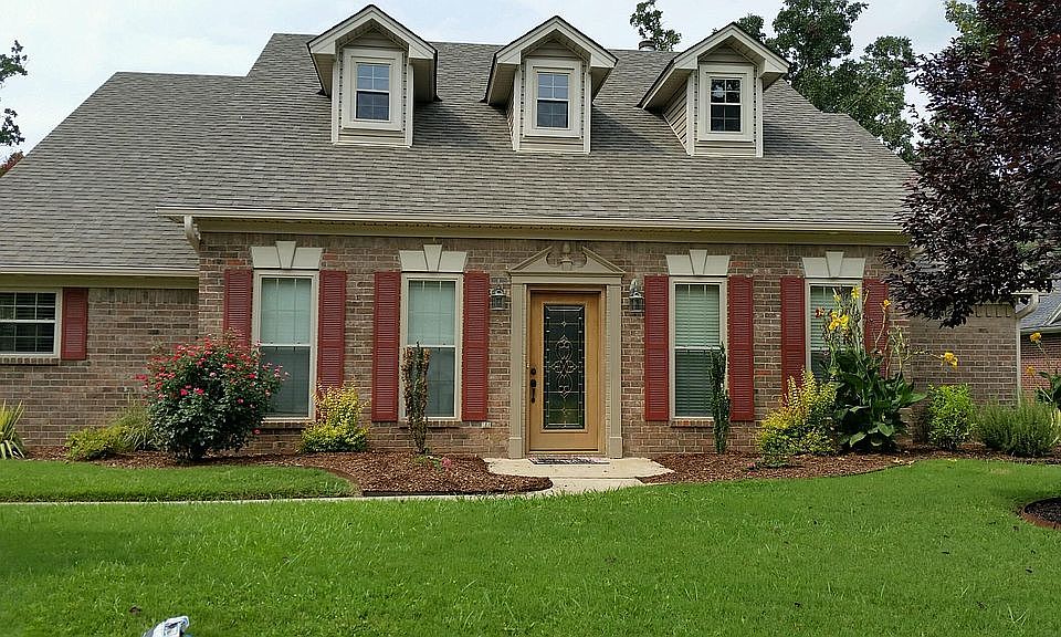1st image of 3503 Red Oak Dr