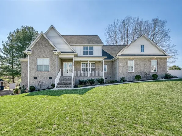 2109 Boxwood Cir, Cookeville, TN 38501