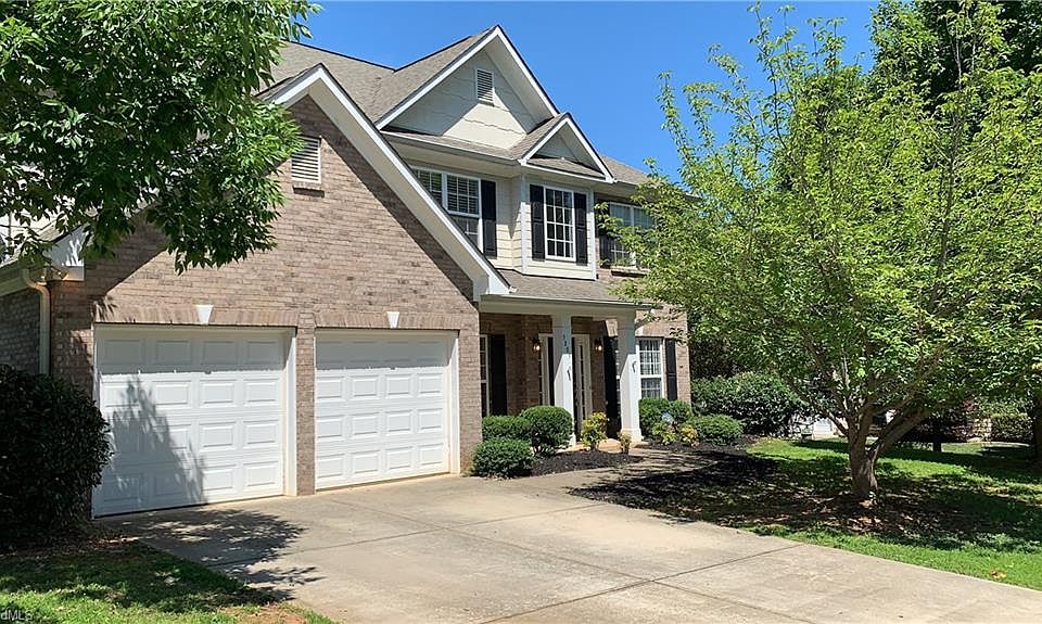 1st image of 3809 Bridlington Dr