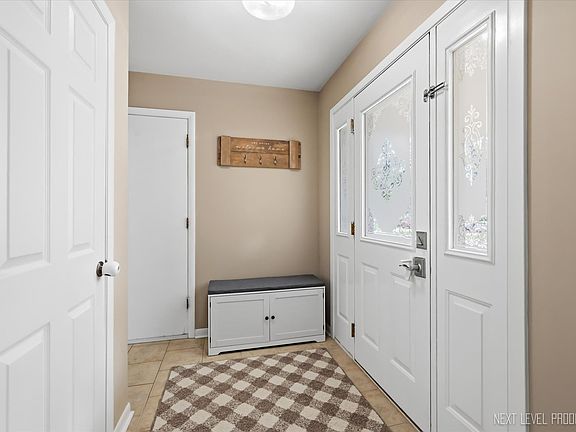 5th image of 125 Sylvia Ln