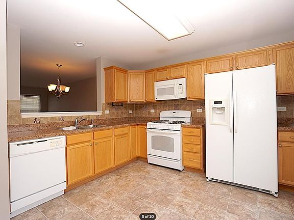2nd image of 24625 Patriot Square Dr S