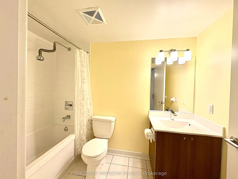 5740 Yonge St #708 — Photo 11