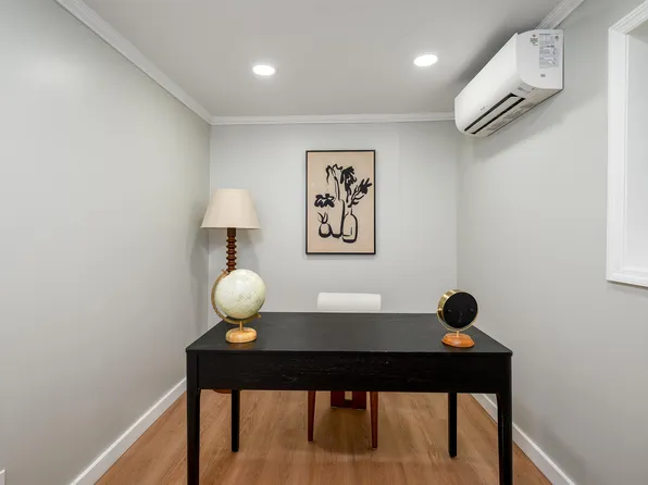 70 Bowers Street image 22 of 35