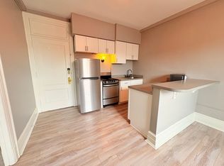 7 W Philadelphia St APT 2C, York, PA 17401