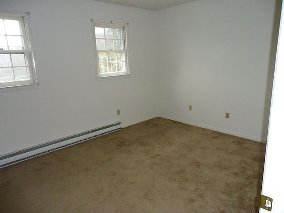 5th image of 695 N 3rd St #1
