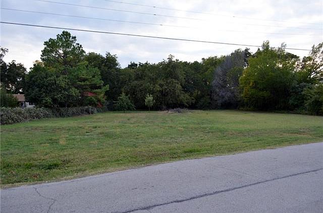 2nd image of 1300 Altman Dr
