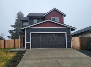 2116 Hawks View Ln, Winlock, WA 98596