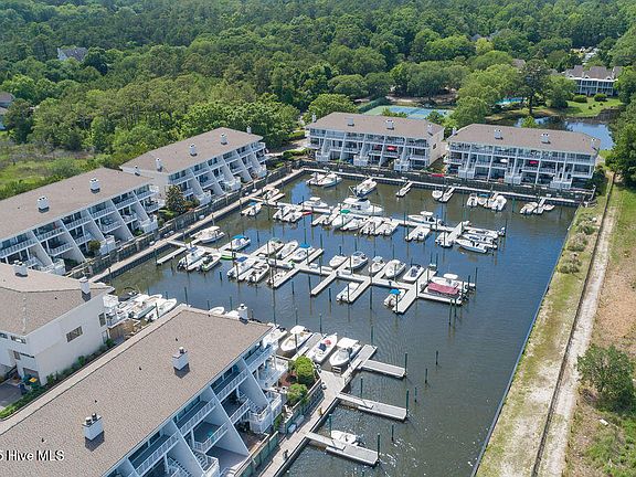 4th image of 5409 Marina Club Drive