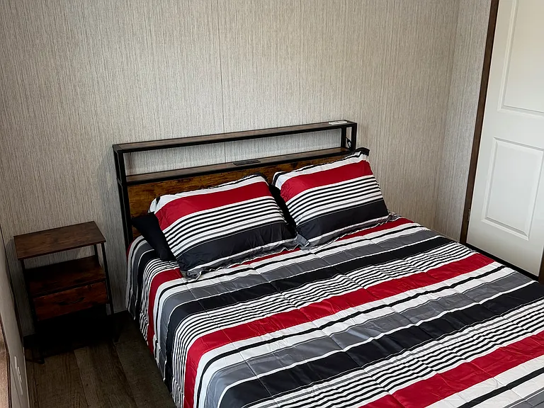 48 Lark Dr #48 — Photo 2