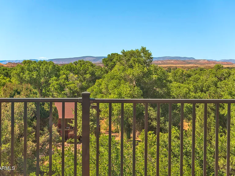 4410 E Diablo Dr — Photo 18
