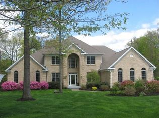 108 Reservoir Ridge Dr, Southington, CT 06489