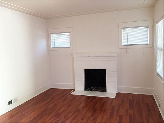 4th image of 2852 64th Ave