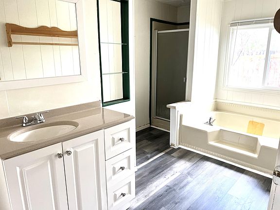 5th image of 534 S Oak St