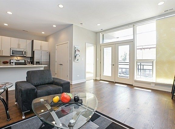 5th image of 2740 W North Ave #201