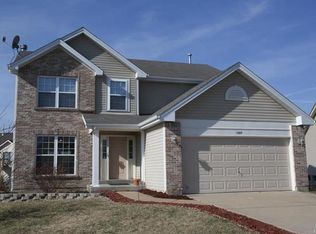 1665 Westlake Cir, Pacific, MO