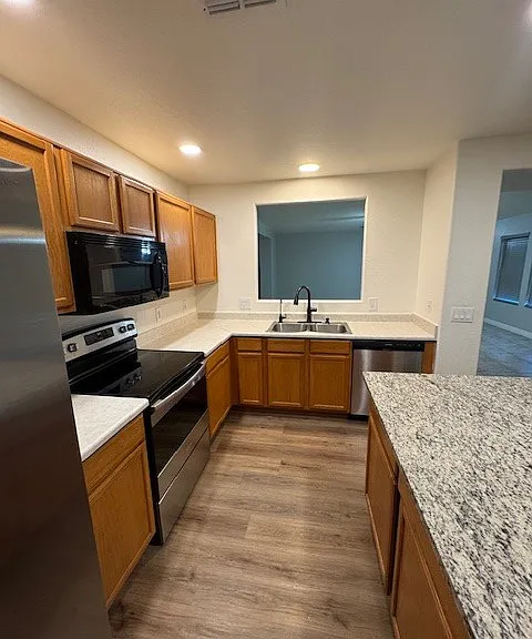 8134 S Teaberry Ave — Photo 12