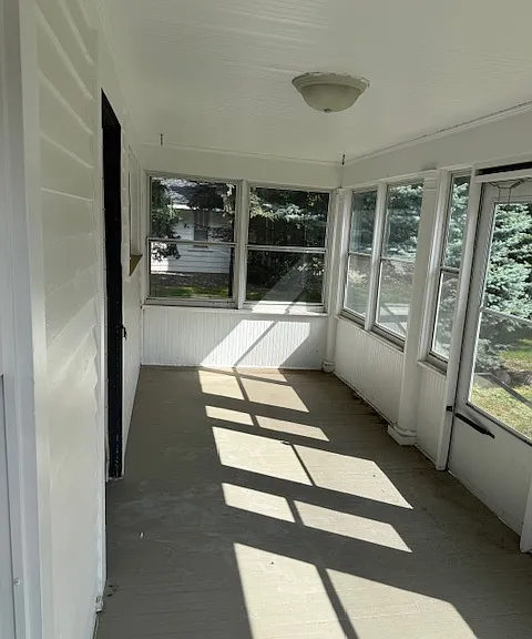 115 Chicago Ave N — Photo 13